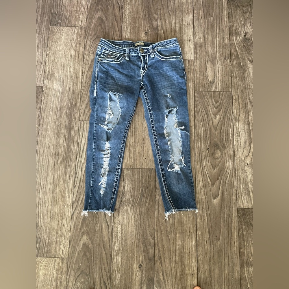 JCJQ jeans. Capri cut style blue jeans